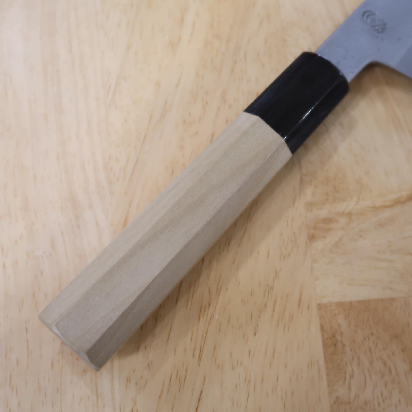 SAKAI KIKUMORI Shirogami No. 2 Gyuto Kikuzuki Magnolia Handle (210mm)