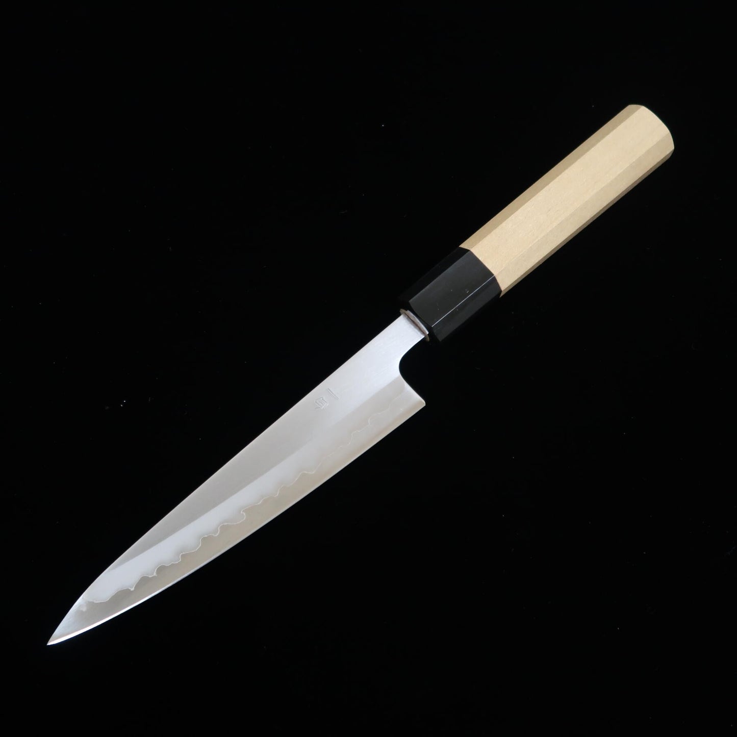 Miura MIURA Petty Shirogami Nº1 Inox Laminado Cabo Octogonal em Magnólia (135/150mm)