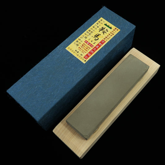 Natural whetstone Kurama with wooden base 5000-8000 grit: Size - 15cm