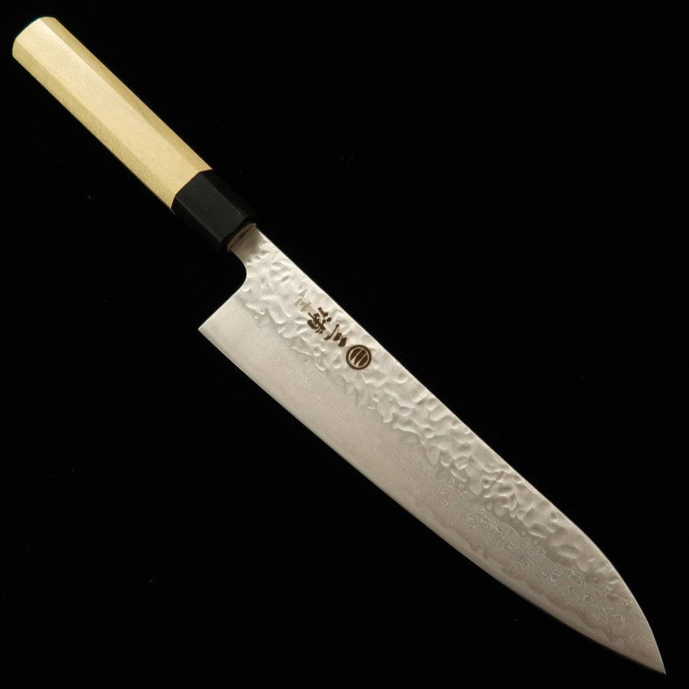 Gyuto MIURA AUS10 (10A) Acabado martillado damasco, mango octogonal de magnolia (210/240 mm)
