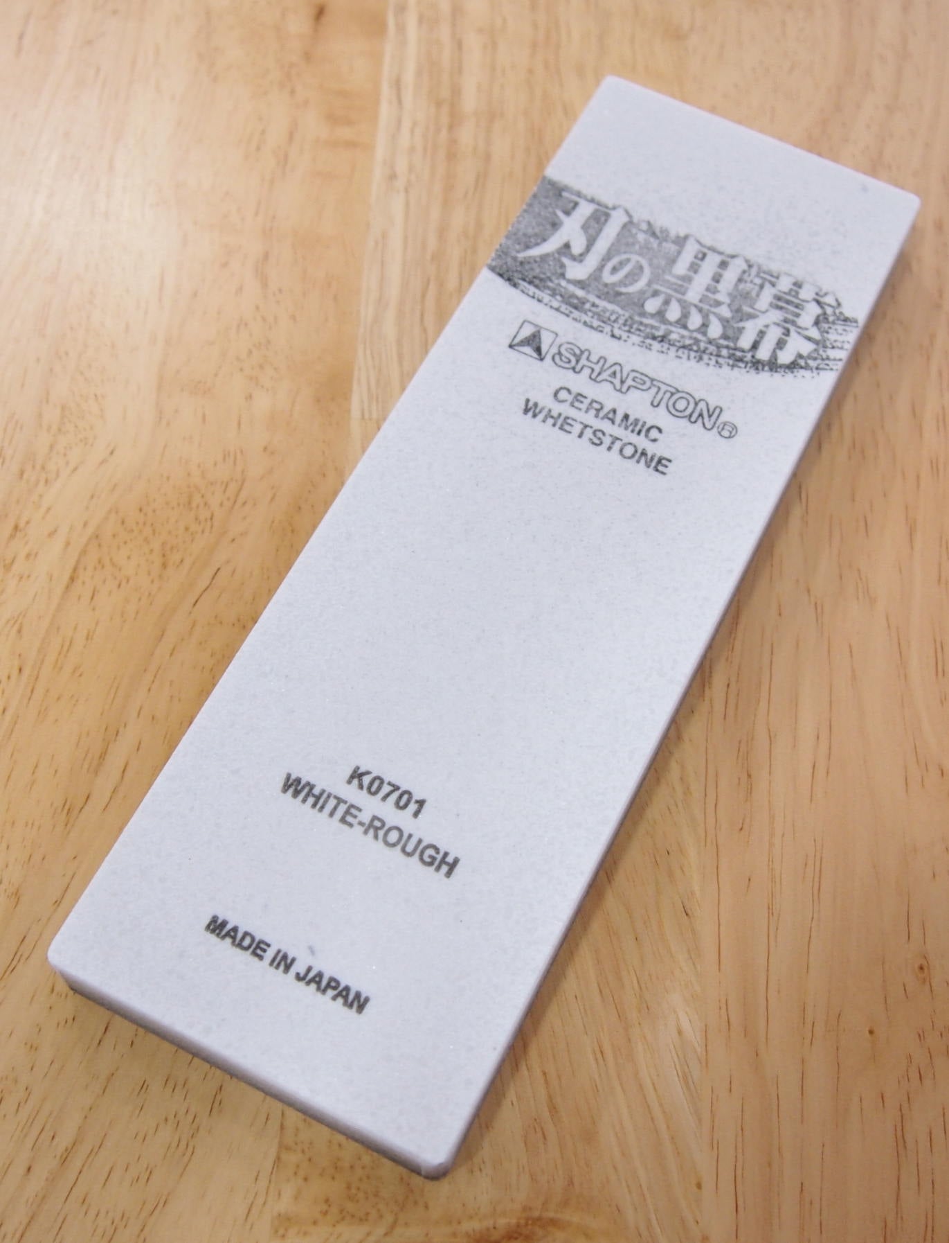シャプトンSHAPTON 刃の黒幕 ホワイト 120番