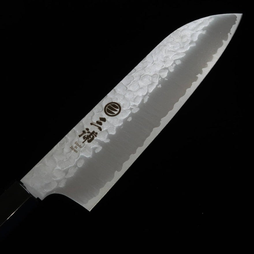 MIURA Santoku VG-10 martelé Manche en teck (165 mm)