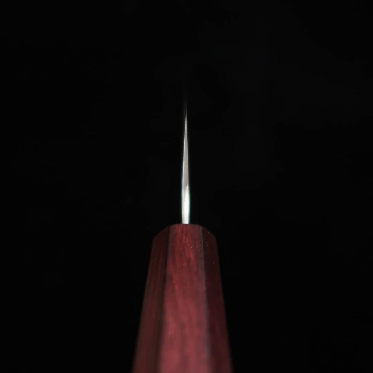 Gyuto MIURA SLD, acabado Nashiji, mango octogonal de roble (210mm)