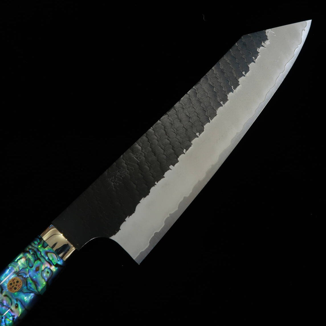 Nigara Cutelaria NIGARA Gyuto Kiritsuke SG2 Acabamento Martelado Preto Cabo de Madrepérola (210mm)