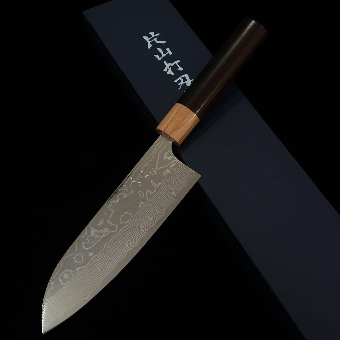 Yuta Katayama VG10 Damasco acabado pulido Santoku mango en forma de castaña de palisandro (170mm)