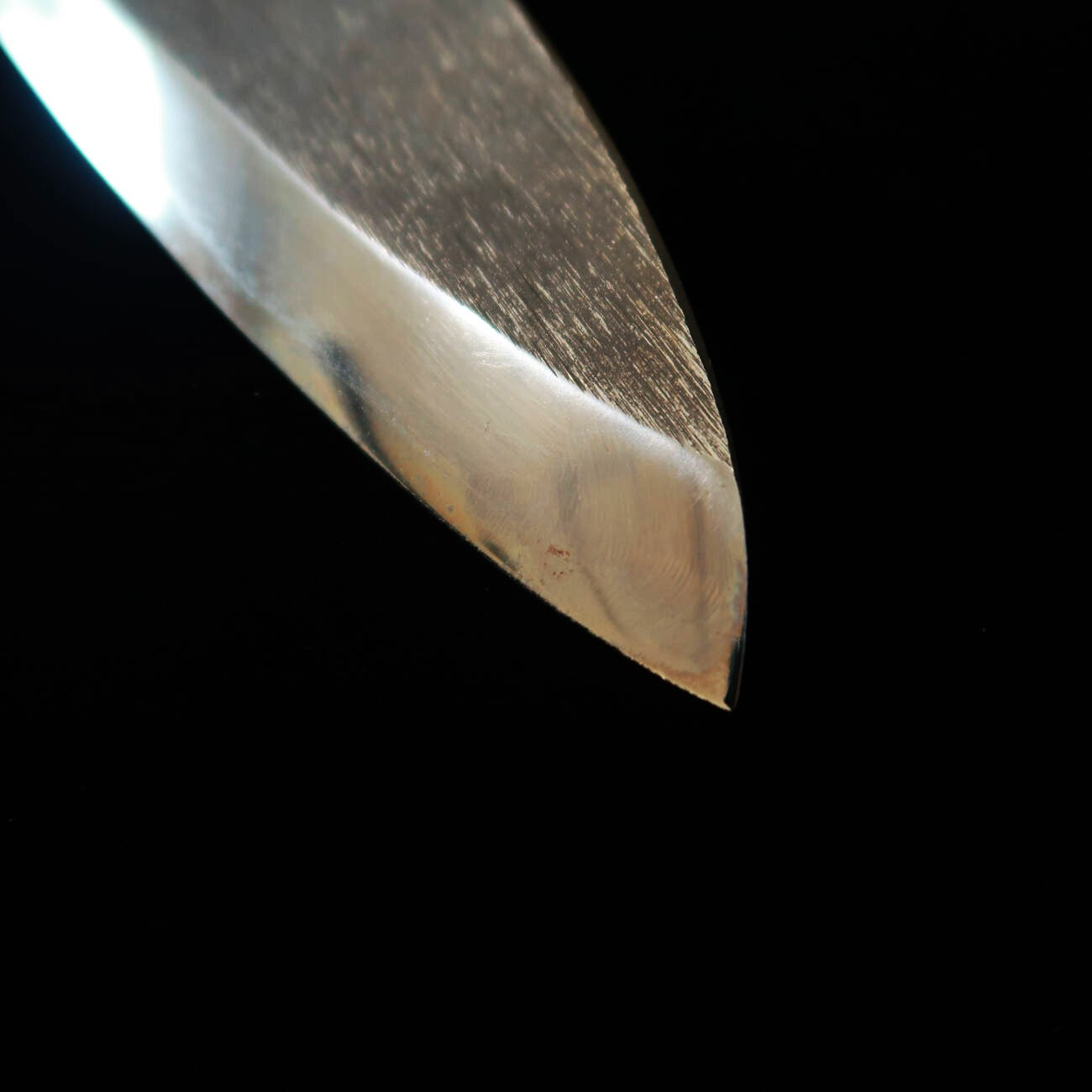 【OUTLET】三浦MIURA 出刃 白紙二号 黒打ち 朴八角柄(180mm)傷有り