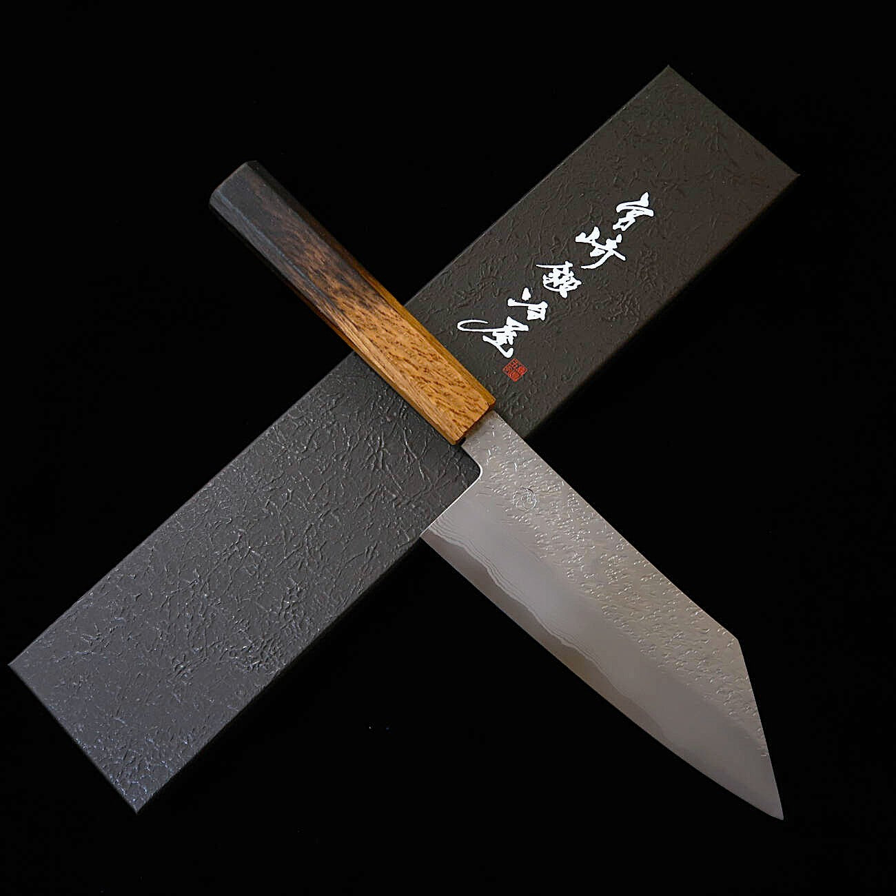 宮崎鍛冶屋 MIYAZAKI KAJIYA ZA18 鎚目ダマスカス サブゼロ - 椿 - 文化 - 焼漆樫柄 (180mm)
