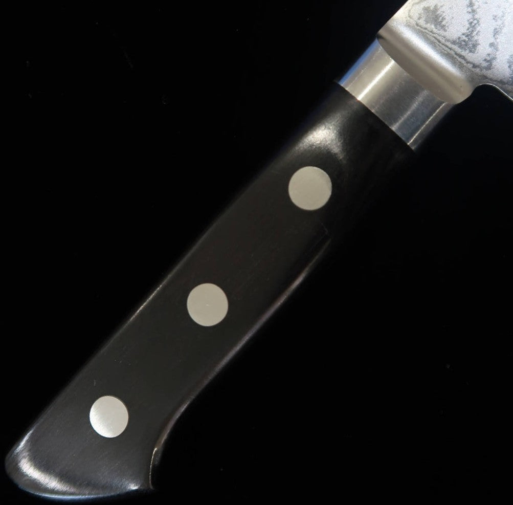 Gyuto MIURA Inox VG10 33 camadas Damasco Cabo em madeira na cor Preta (210mm)