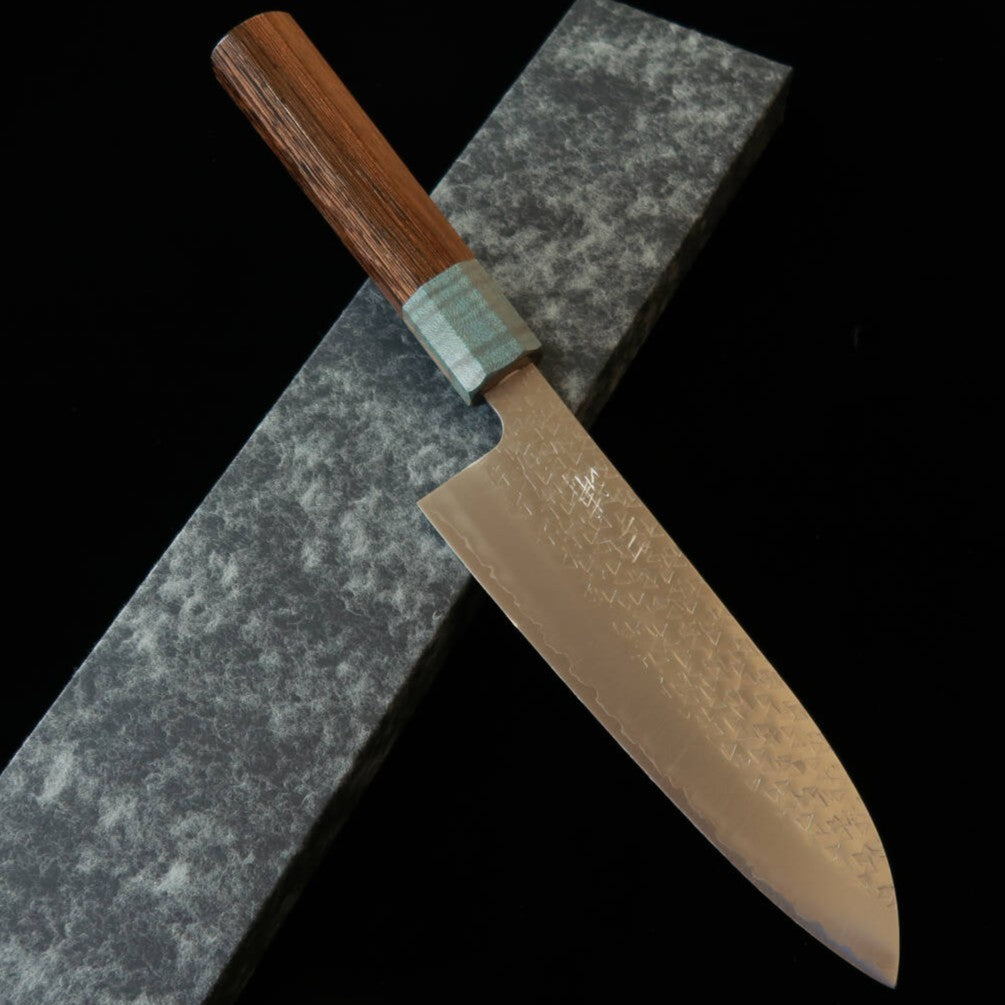 三浦MIURA 吹雪 三徳 SG2 鎚目 鉄刀木/海青柄(170mm)