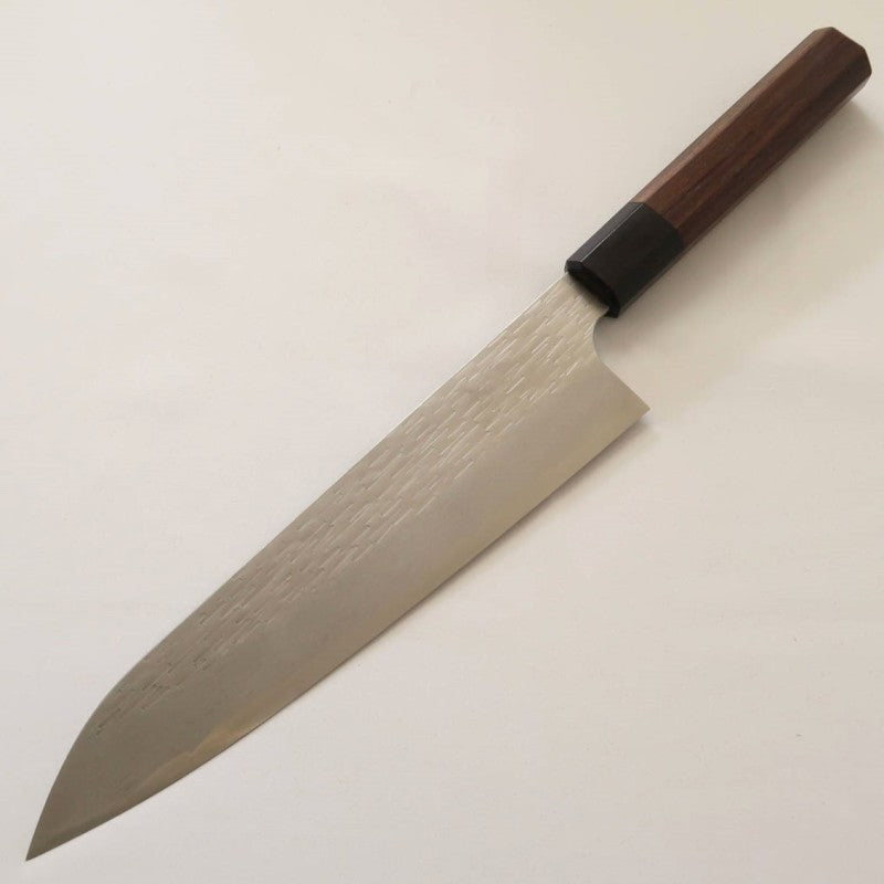 NIGARA VG XEOS Gyuto damas martelé, manche en palissandre (210/240mm)