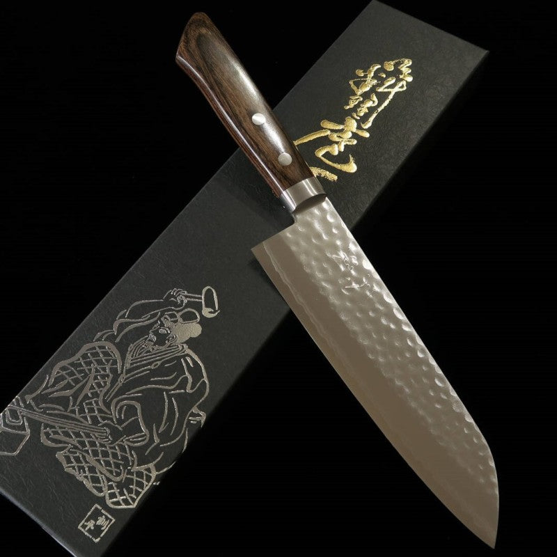 MIURA Santoku Kiryuu VG10 - Textura martelada Damasco - Cabo de ash marrom (170mm)