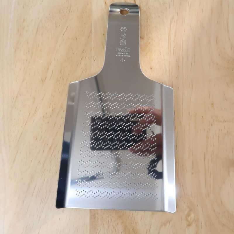 Tsuboe Rallador de wasabi Samekichi pequeño (10x18 cm)