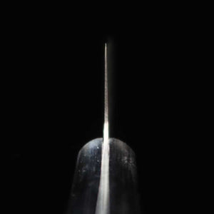 MADAM, Gyuto, Molybdène, Revêtement fluoré (175mm)