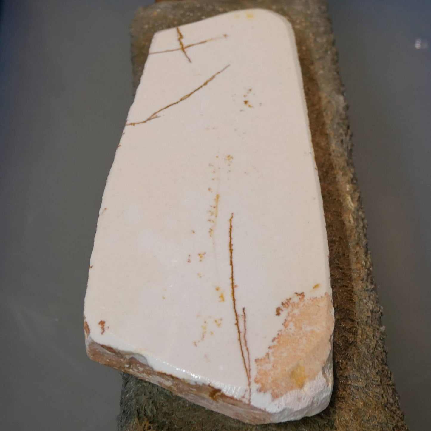 Mio Tsukushi Hime Pedra de Afiar Natural Iyo Meito NM19 Koume 77×202×24mm