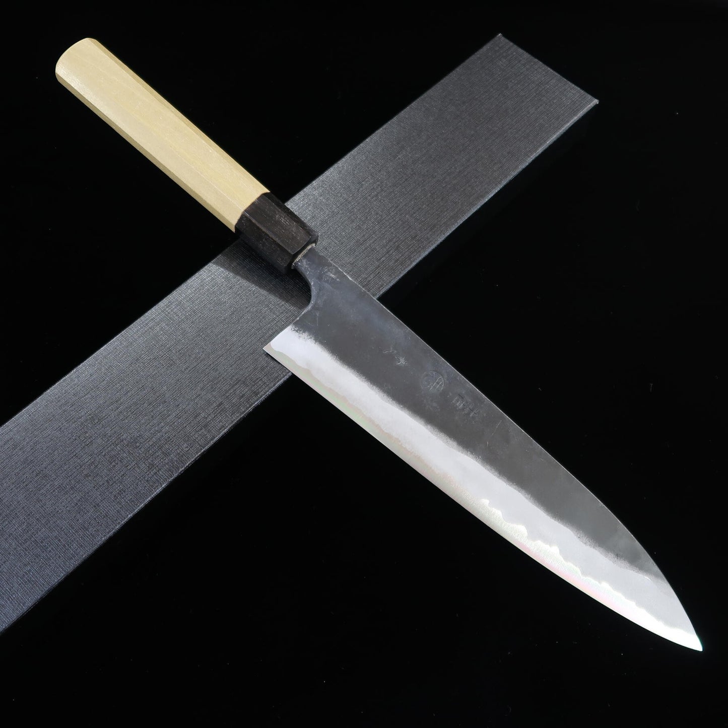 進藤恭平 KYOUHEI SHINDO 牛刀 青紙二号 黒打ち 朴八角柄 （210mm）