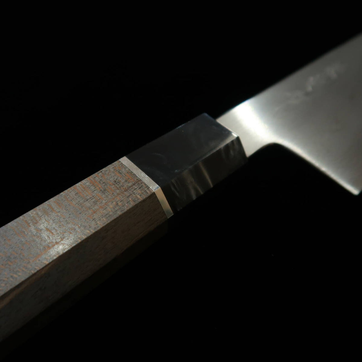 KANETSUNE, Série Yohki, Santoku, Aogami #1, Damas, KC-457, manche en bois stabilisé (180 mm)