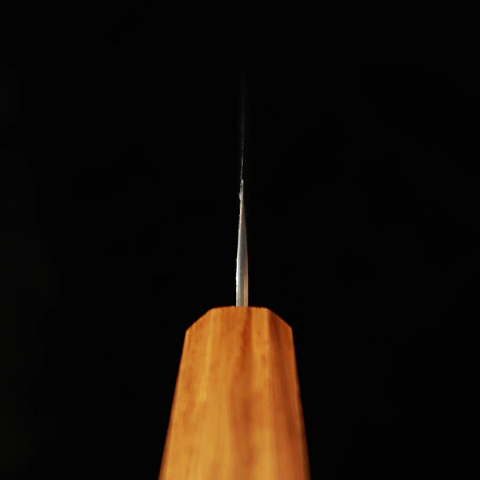 MIURA Miura Petty 440C mat damas, manche octogonal en chêne (150 mm)
