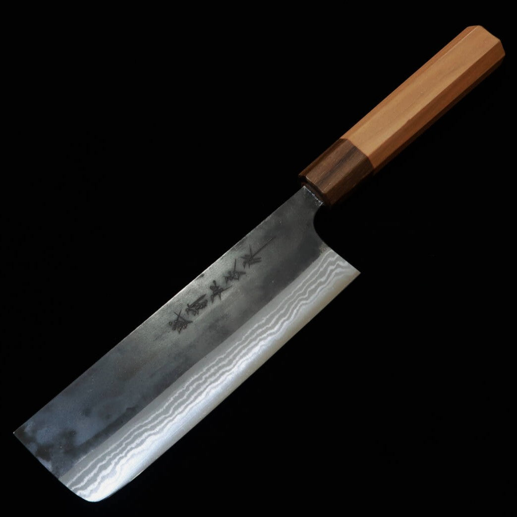 Kamo Hamono Nakiri Aogami finition noire Damas, manche octogonal en cerisier (165 mm)