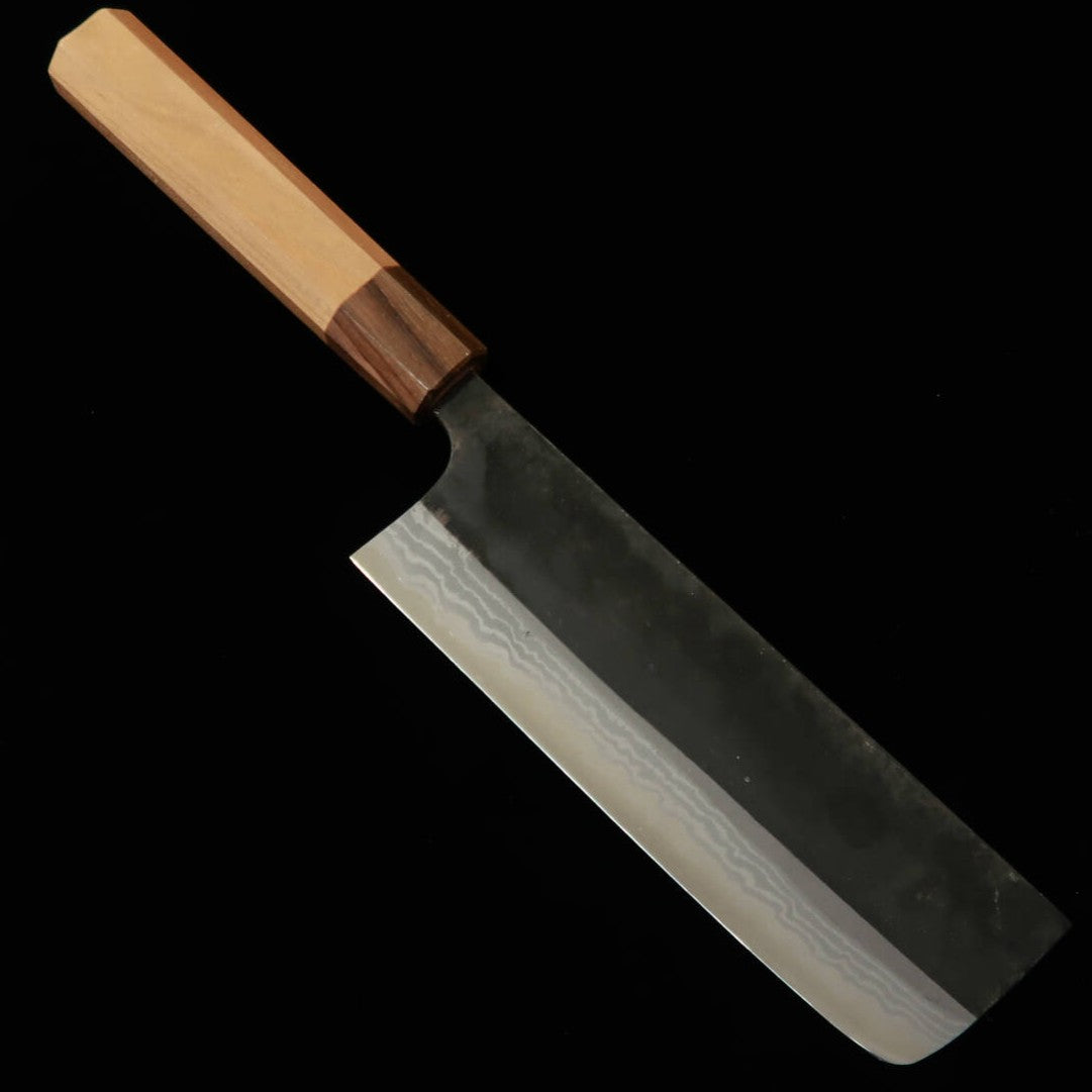 Kamo Hamono Nakiri Aogami finition noire Damas, manche octogonal en cerisier (165 mm)