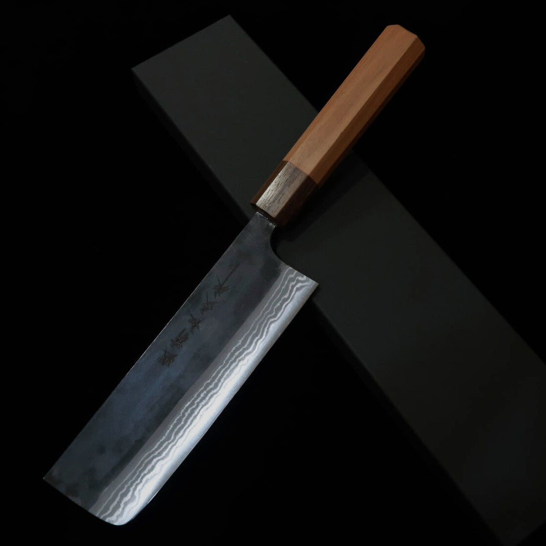 Kamo Hamono Nakiri Aogami finition noire Damas, manche octogonal en cerisier (165 mm)