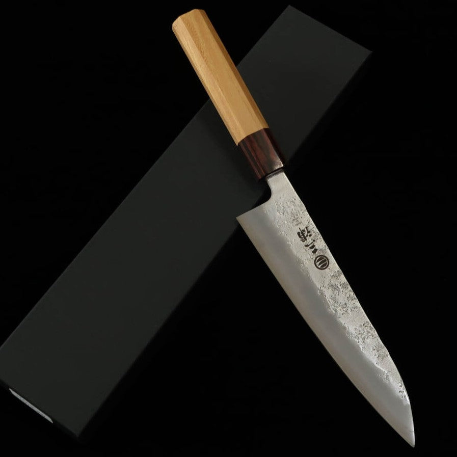 Miura Gyuto Gin-san nº3, cabo octogonal de zelkova, com bainha de madeira (180mm)
