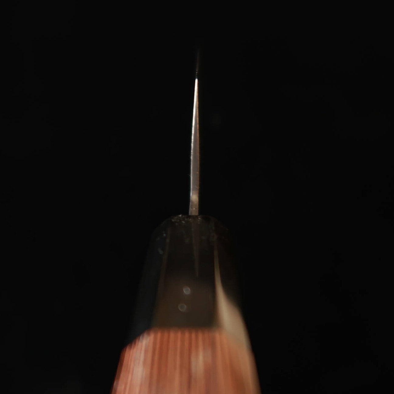 三浦 MIURA 牛刀 VG10 黒染 槌目ダマスカス ウェンジ八角柄（210mm）