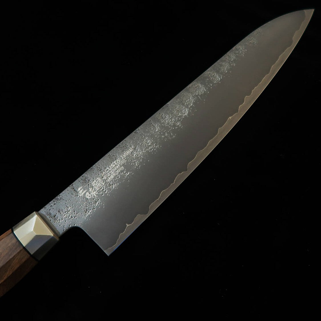 新定番】三昧ZANMAI レボリューション 2025年限定版 牛刀 アイアンウッドハンドル（210mm）