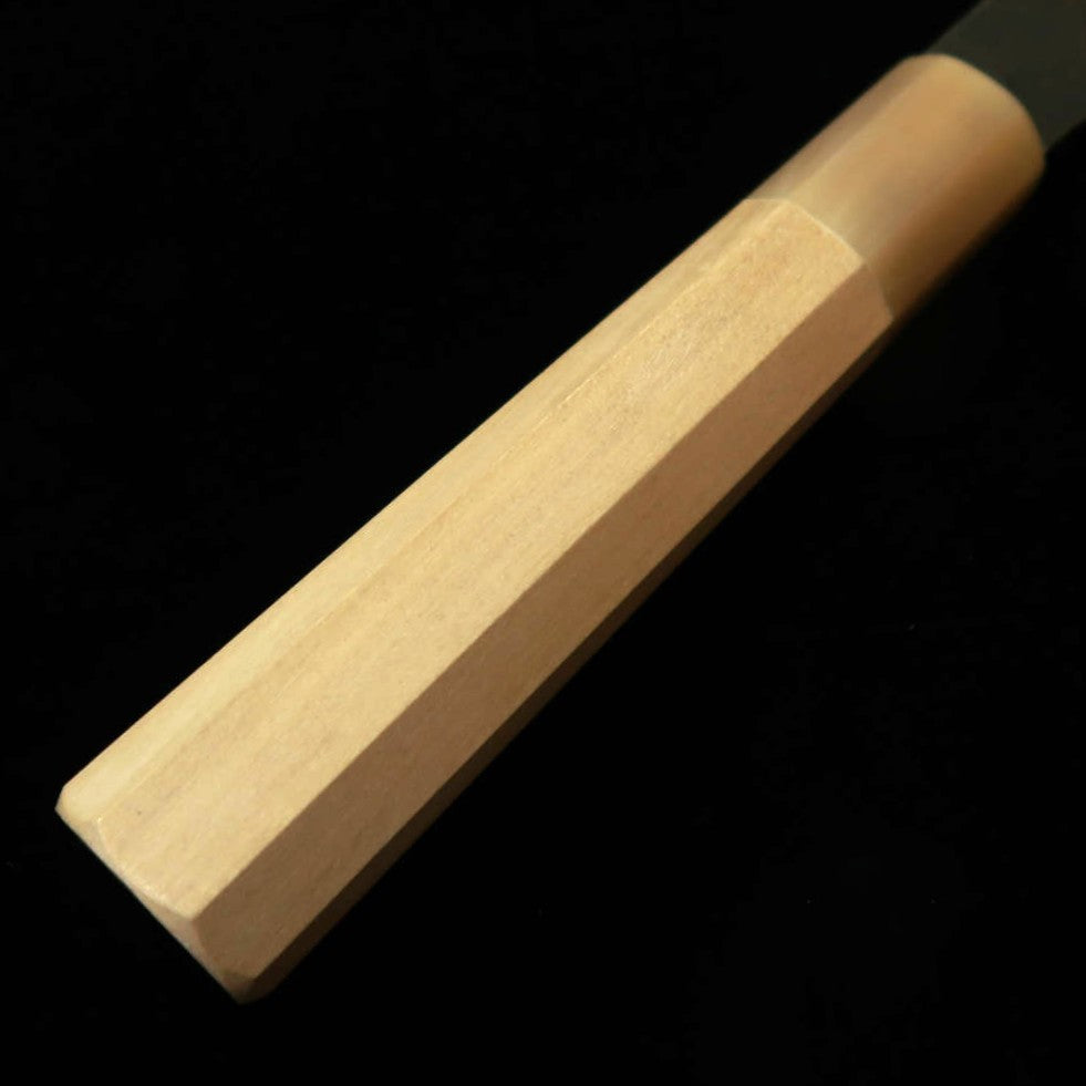 MIURA Itadaki Miura, Yoshikazu Tanaka, santoku, acier Shirogami n°2, finition kuro-uchi, manche octogonal en magnolia avec virole en corne de buffle (180 mm)