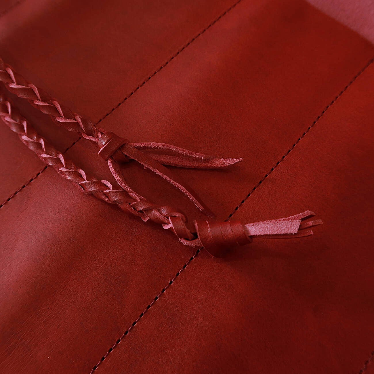YOKU leatherworks　レザーナイフロール Long Lasteing Leather　Red　4P