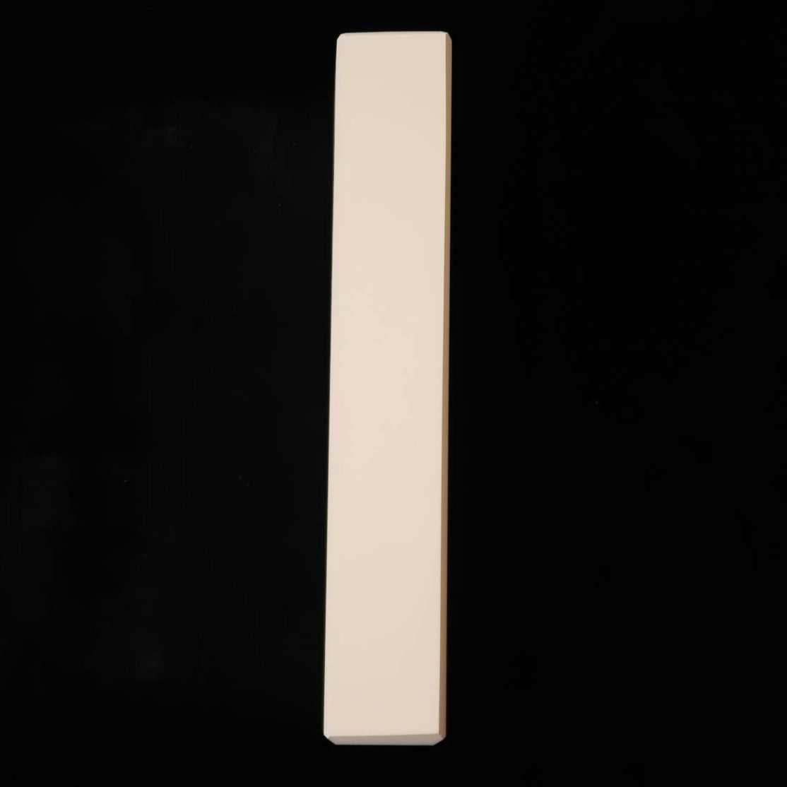 Toki o sumasu Iyo-meito Pierre semi-naturelle 68 × 187 × 31 mm