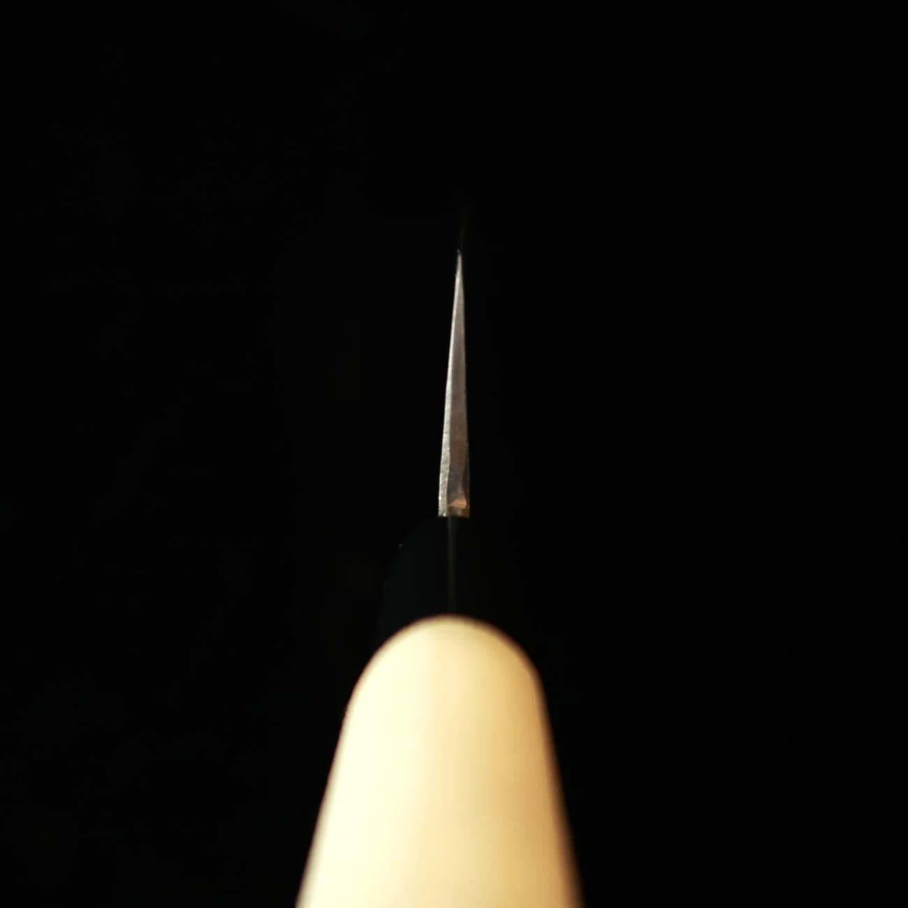 三浦MIURA 菜切 青紙二号 黒打ち PC朴柄（165mm）