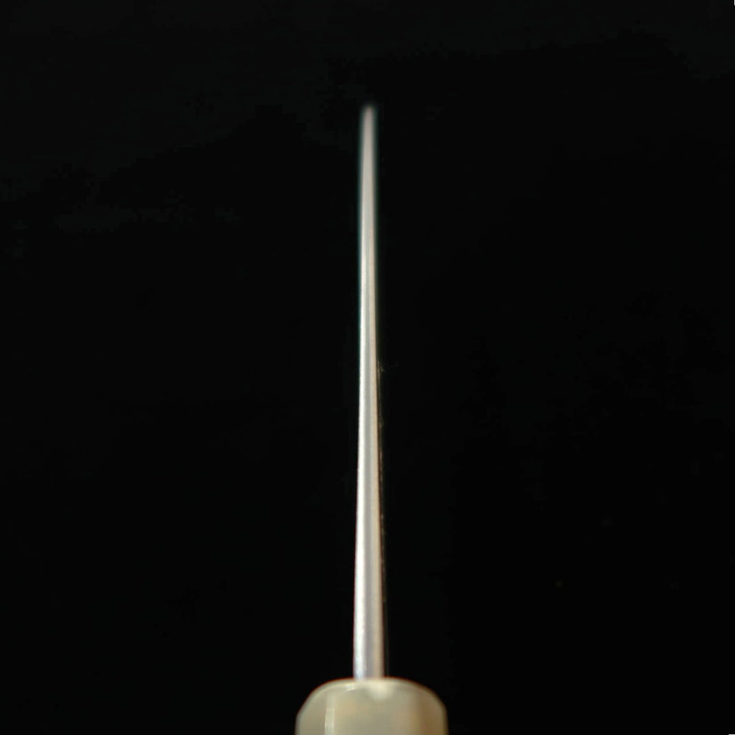Sakai Kikumori SAKAI KIKUMORI série Seiun petty VG10 cabo de ébano com búfalo branco (150 mm)