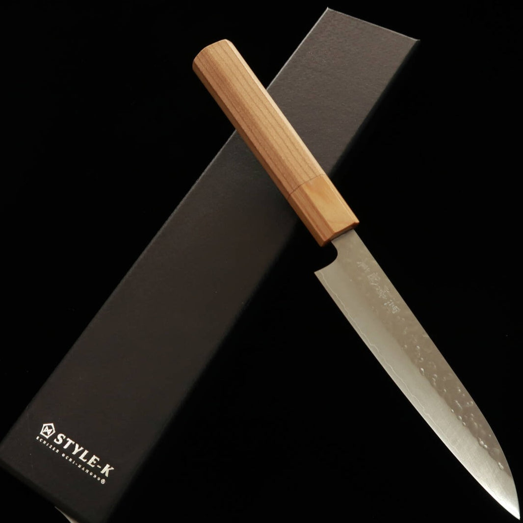 STYLE-K Makoto Kurosaki cuchillo petty SG2 martillado mango octogonal de sakura (135 mm)
