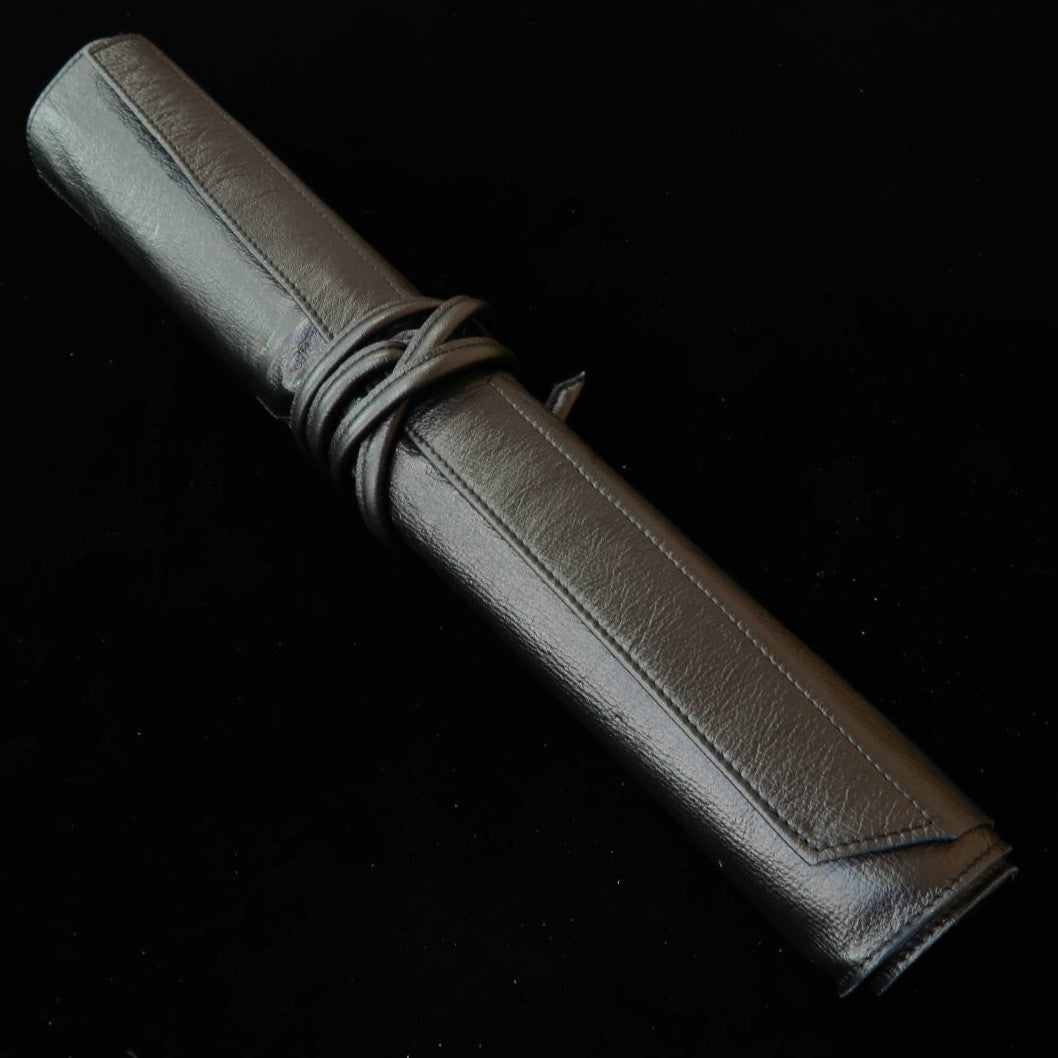 YOKU leatherworks Porta-facas em couro lavável (knife roll) – Preto