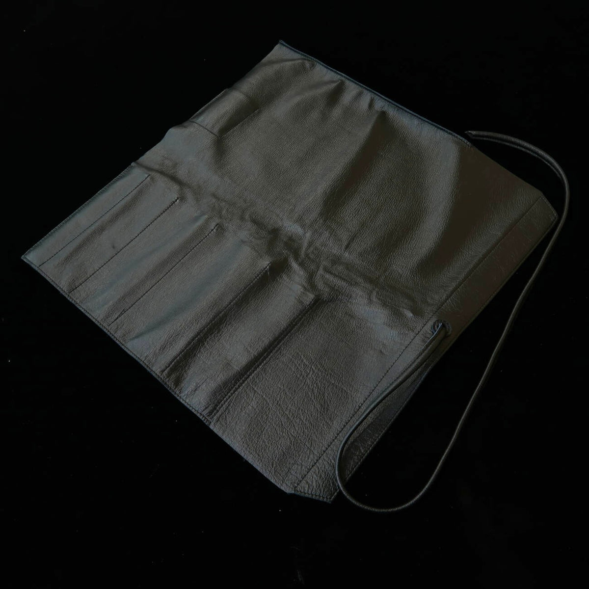 YOKU leatherworks Funda enrollable lavable de cuero para cuchillos, negra