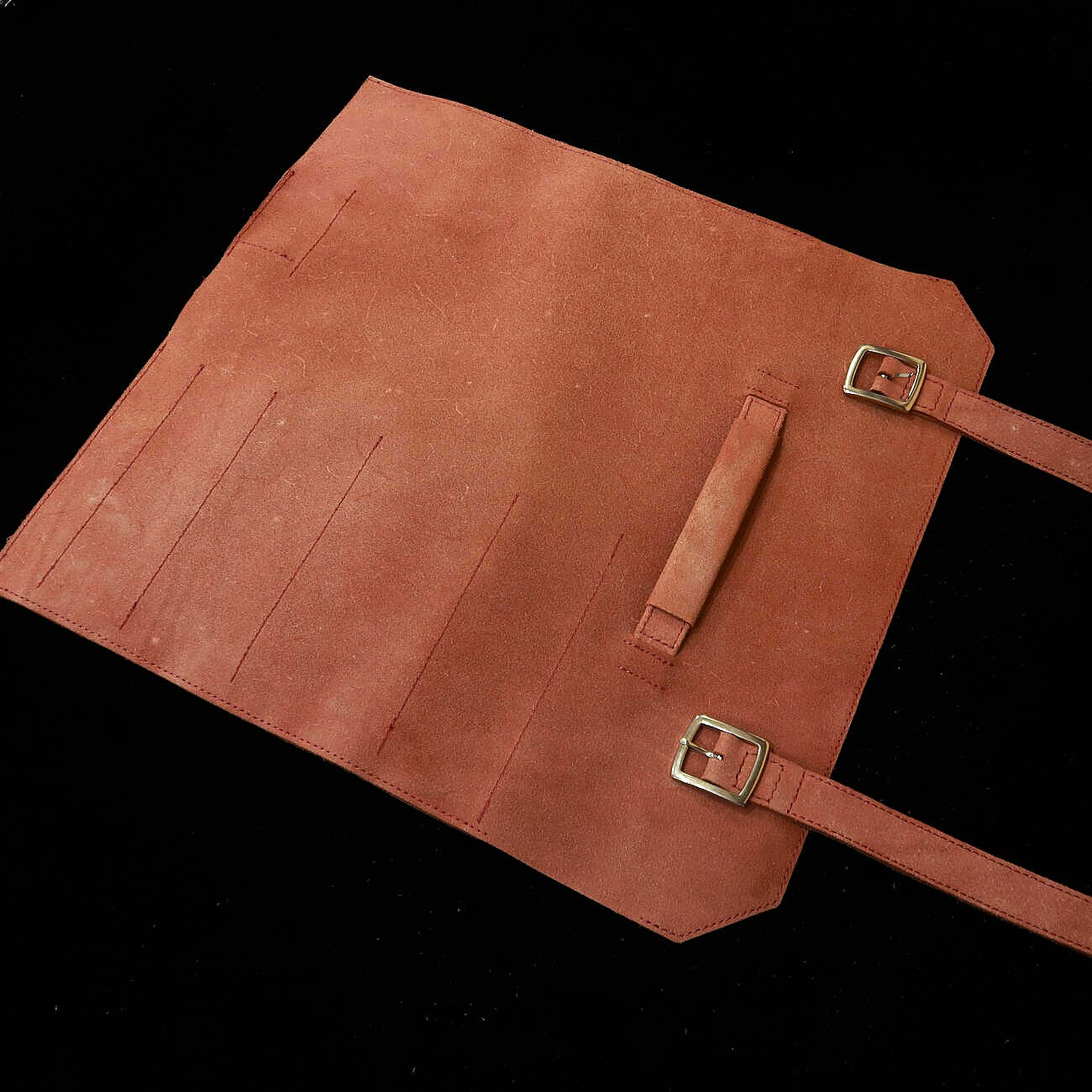 YOKU leatherworks　レザーナイフロール 床革レッド　鞄型　
