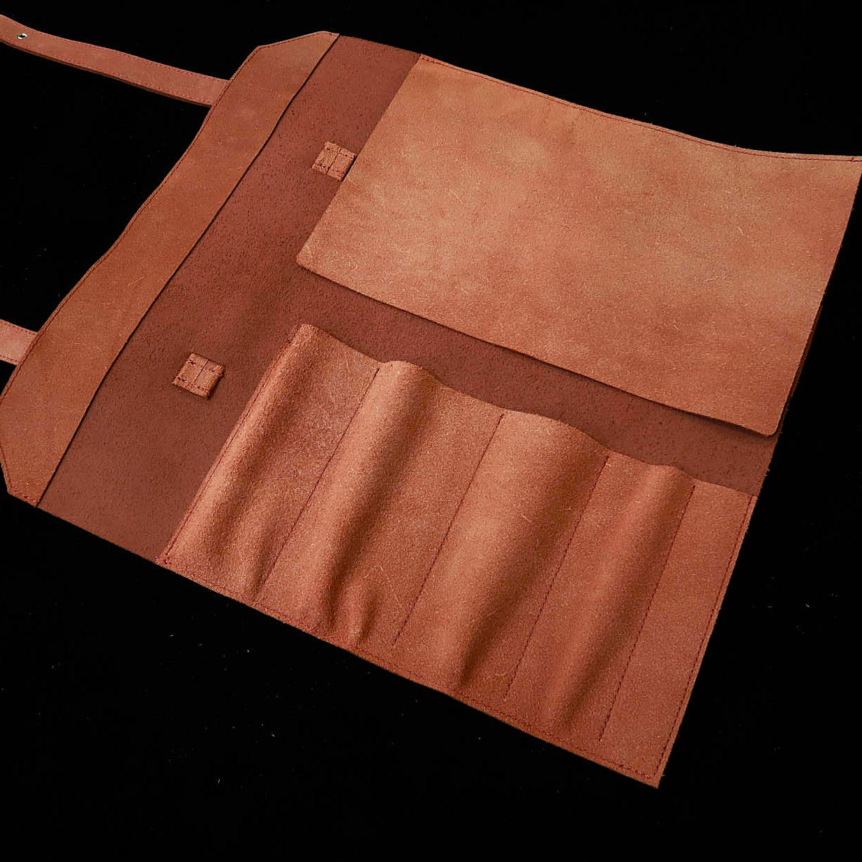 YOKU leatherworks　レザーナイフロール 床革レッド　鞄型　