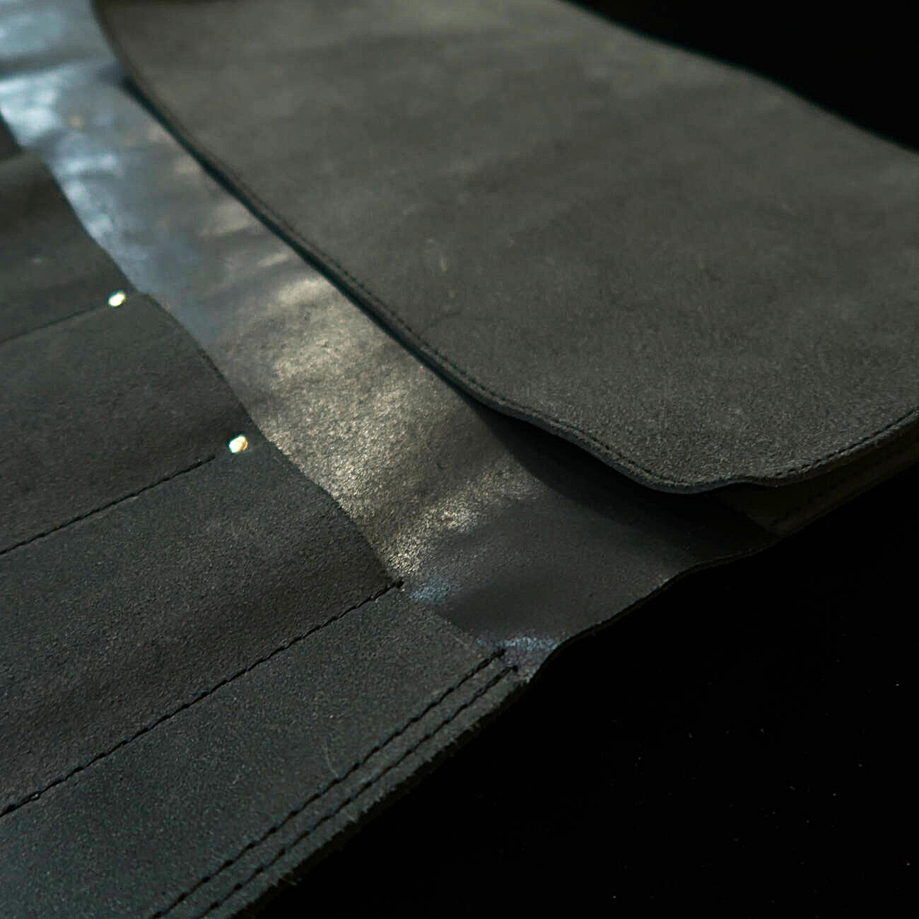 YOKU leatherworks　レザーナイフロール 床革ブラック　鞄型　