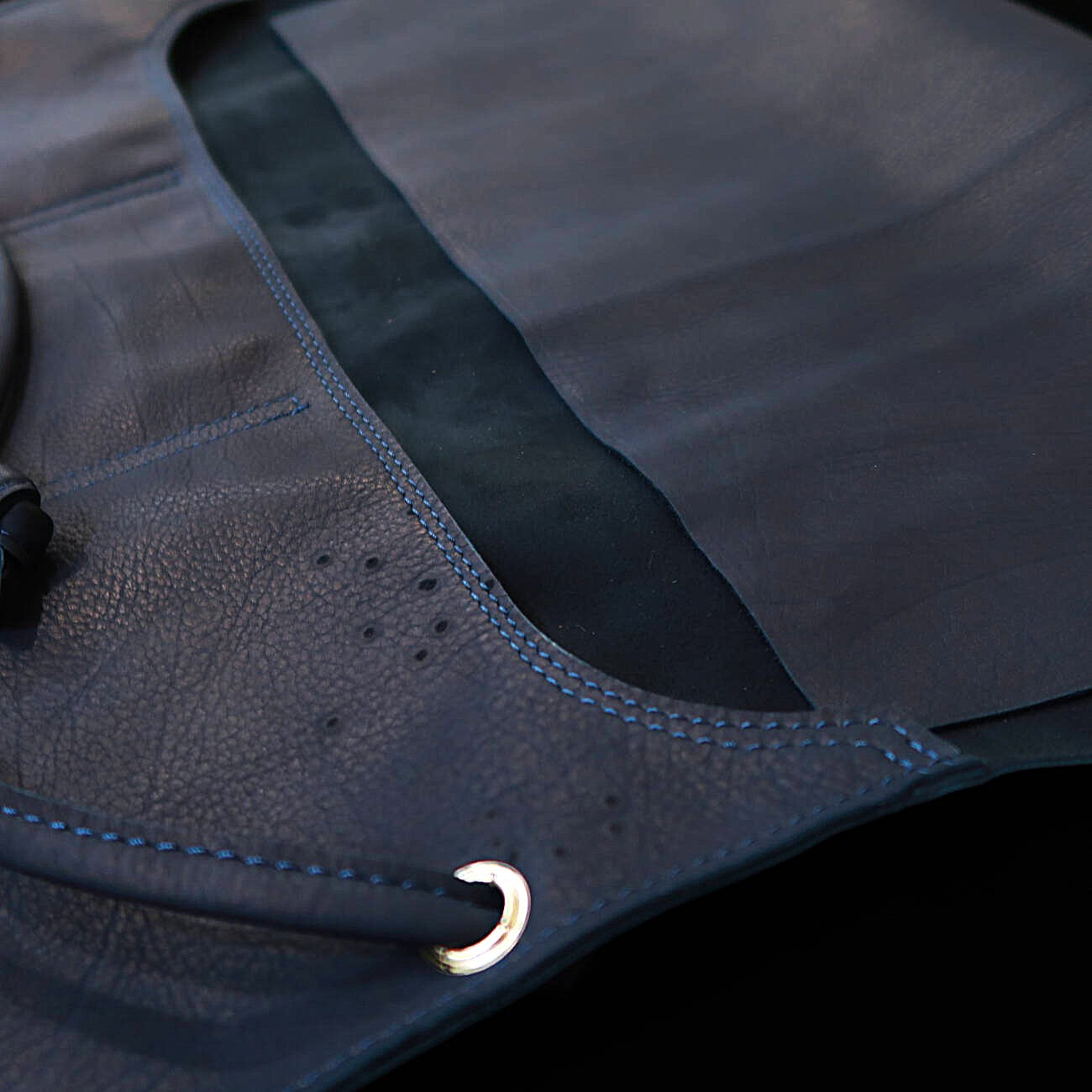 YOKU leatherworks　レザーナイフロール ネイビー　柔らか　
