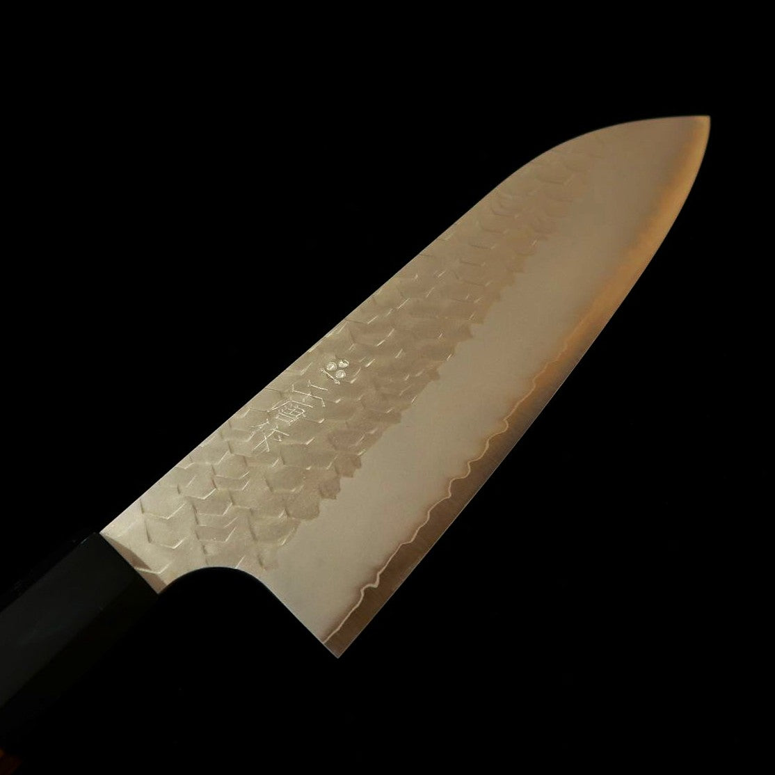 NIGARA Nitōra Hamono SG2 Polido martelado Santoku Cabo octogonal em teca (180 mm)