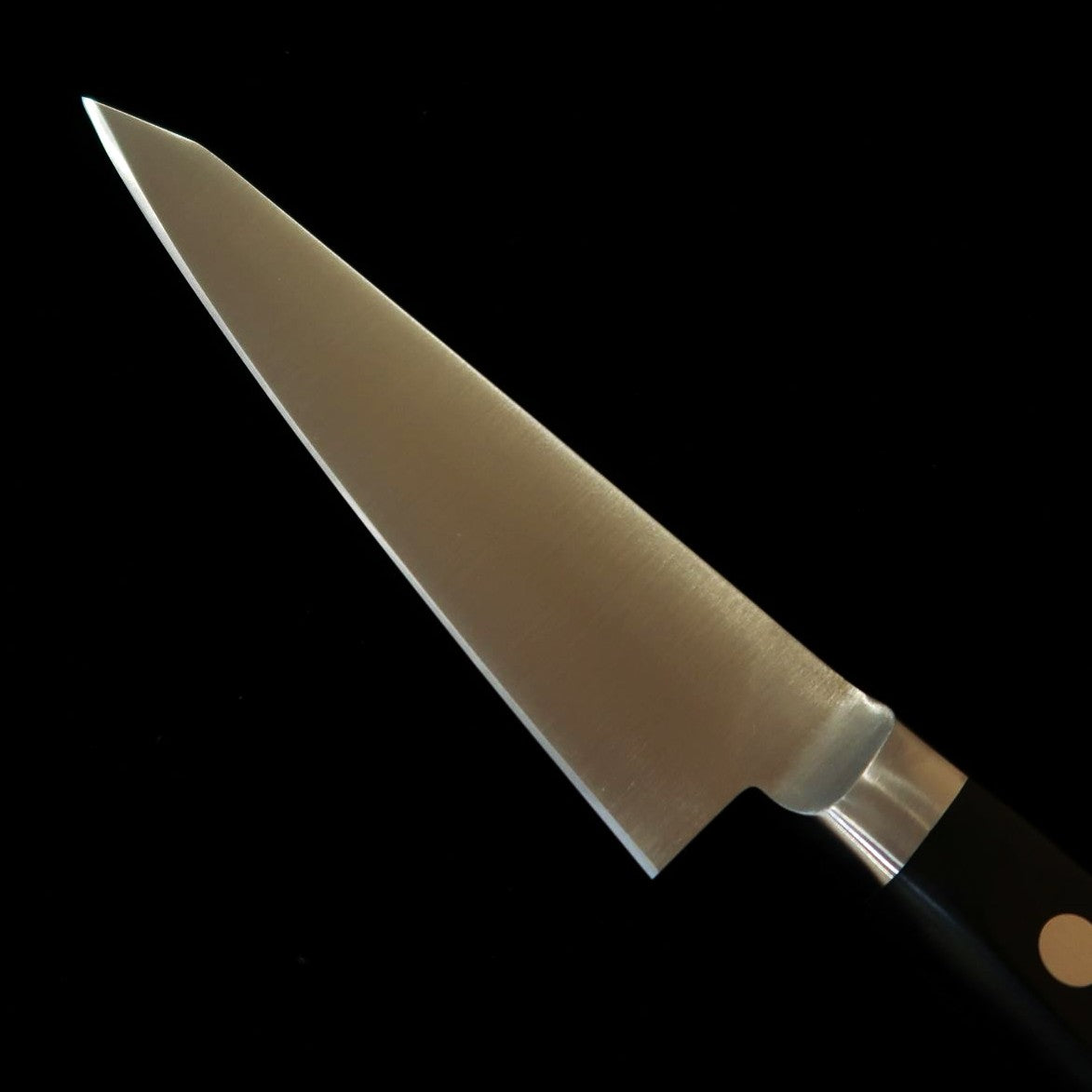 SUISIN Japanese Steel Left-Handed Sabaki (Eastern Style) (150mm)