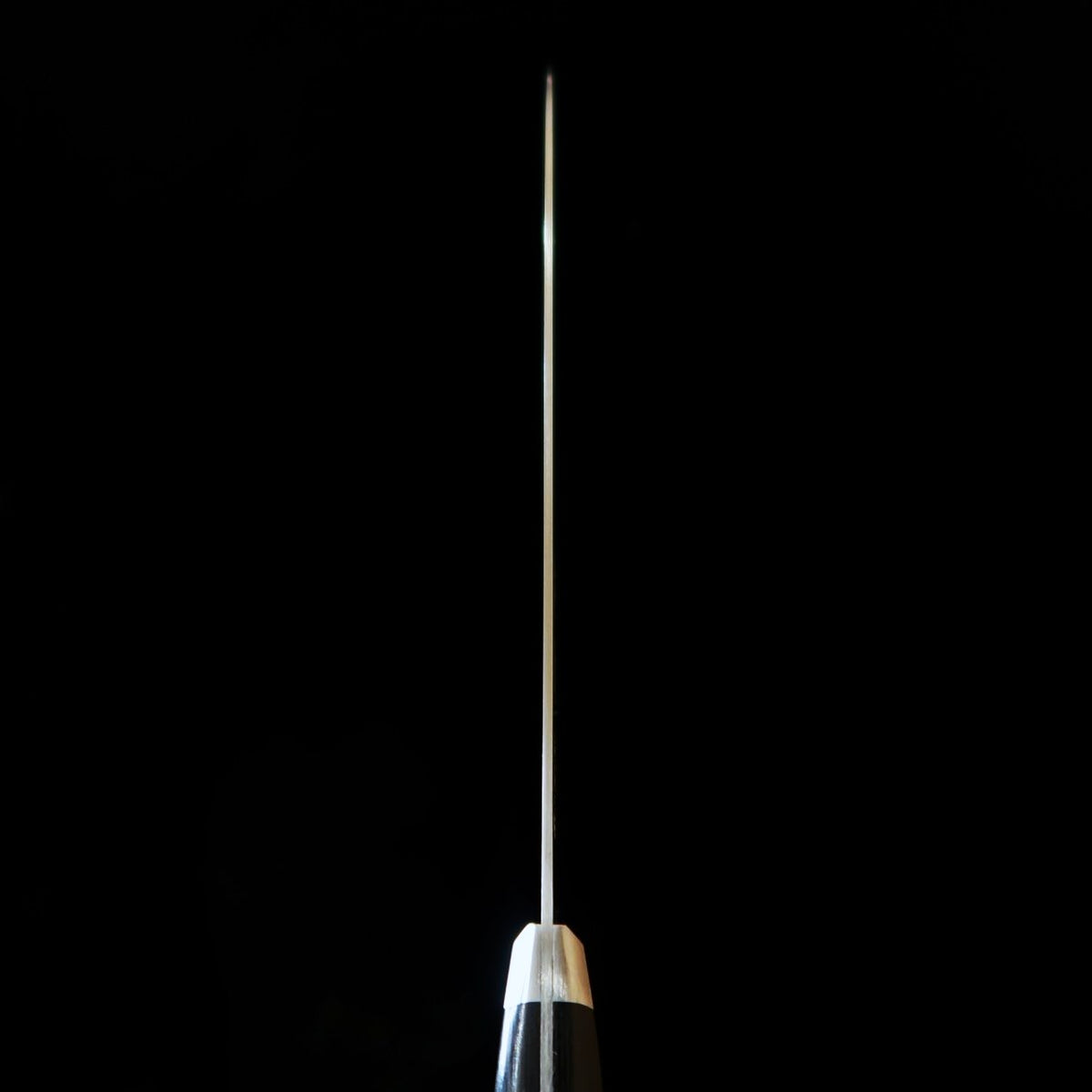 HADO Hadou Oinaru-ryu, aço SW, cabo laminado, santoku (180 mm)