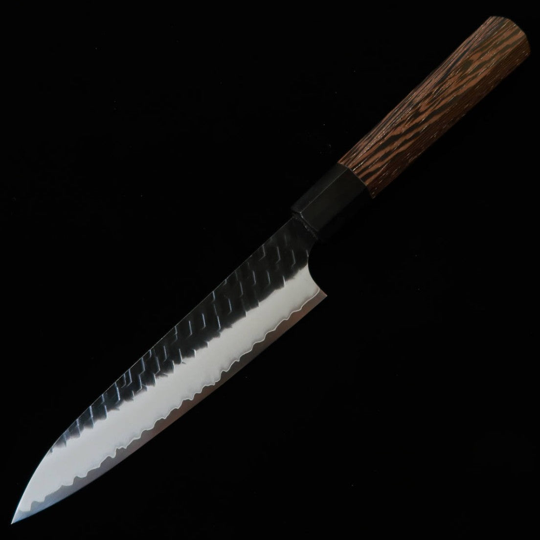 Nigara Hamono NIGARA Petty SG2 martilleado acabado negro mango octogonal de wengué (150 mm)