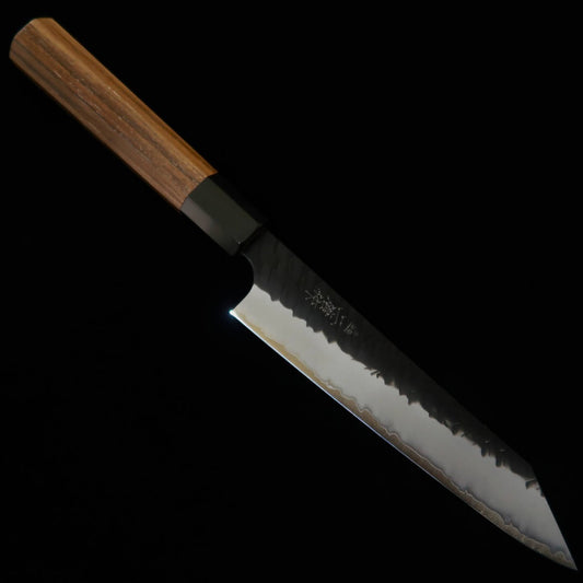 Couteau Kiritsuke d'office (Petty) Nigara (Nigara Hamono), acier SG2, finition Tsuchime Kurouchi (martelé et forgé brut), manche octogonal en teck (150 mm)