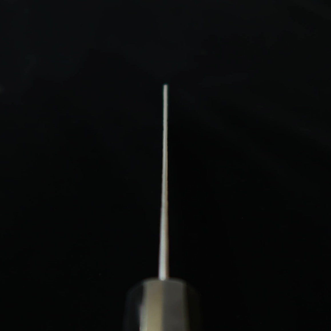 二唐刃物鍛造所 NIGARA 切付菜切 SG2 鎚目 黒打 ウェンジ八角柄 （180mm）