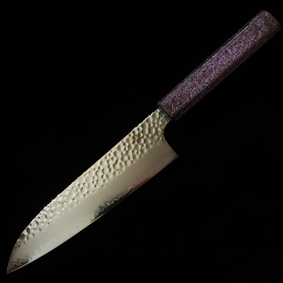 Santoku SEKI KANETSUGU Shiun, VG10, acabado martillado, mango octogonal de roble lacado (170 mm)