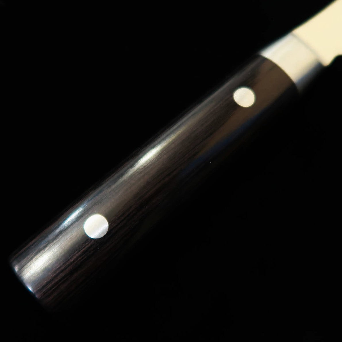 SUMIKAMA Sumakama Kasumi Santoku VG10 damas, manche en contreplaqué noir (180 mm)