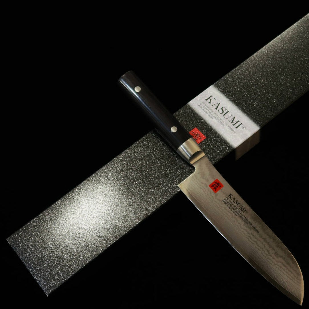 SUMIKAMA Sumakama Kasumi Santoku VG10 damas, manche en contreplaqué noir (180 mm)