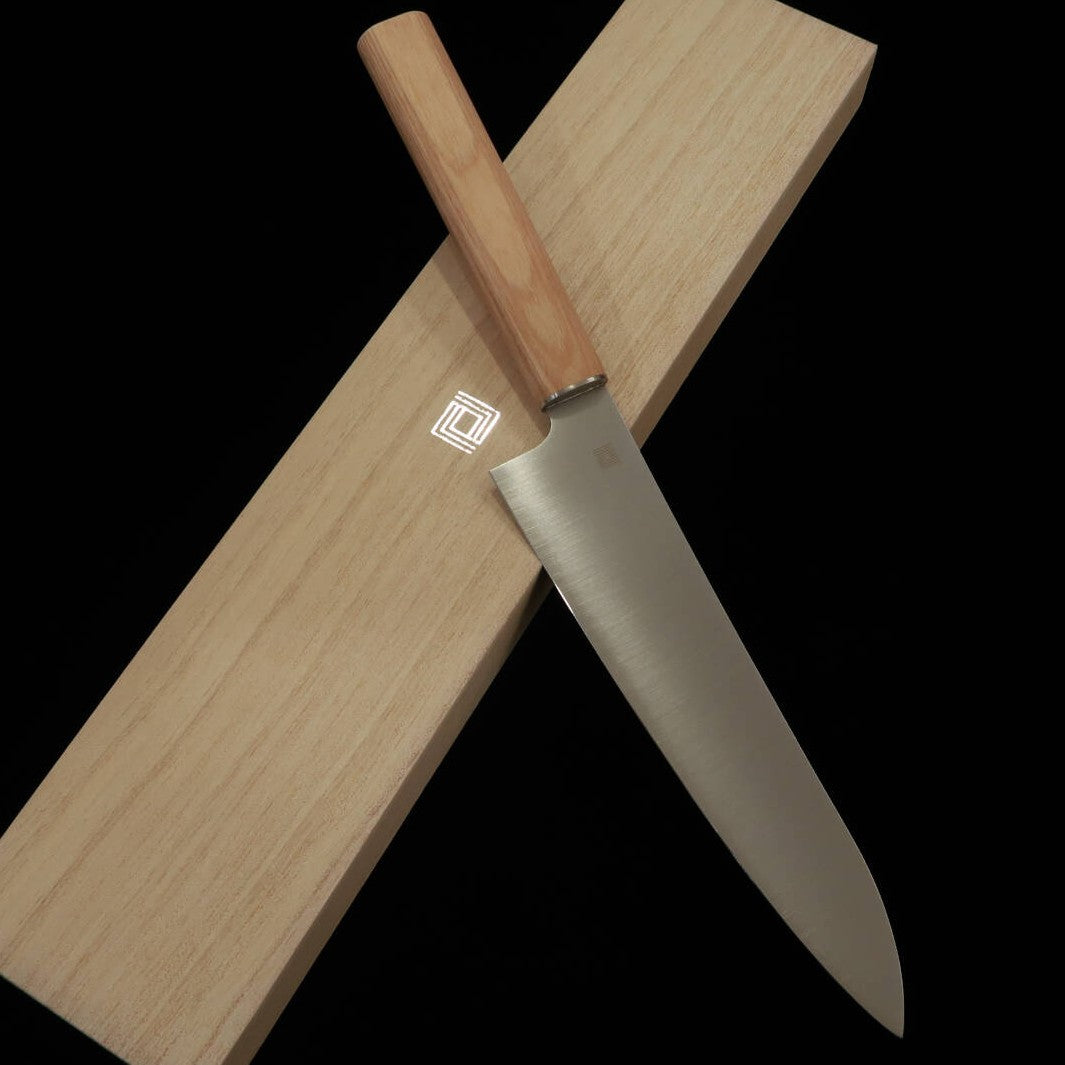 Shizu Takumi Yuri Stainless Steel Santoku (190mm)