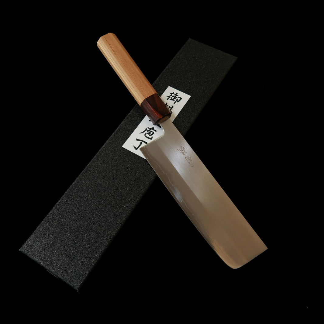 HADO Hadou Oinaru-ryu, aço branco #1, clad inox, cabo em zelkova, nakiri (165 mm)